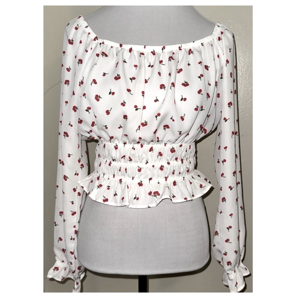 Red & White Cherry Print Elastic Waist Crop Top, Sz Lg